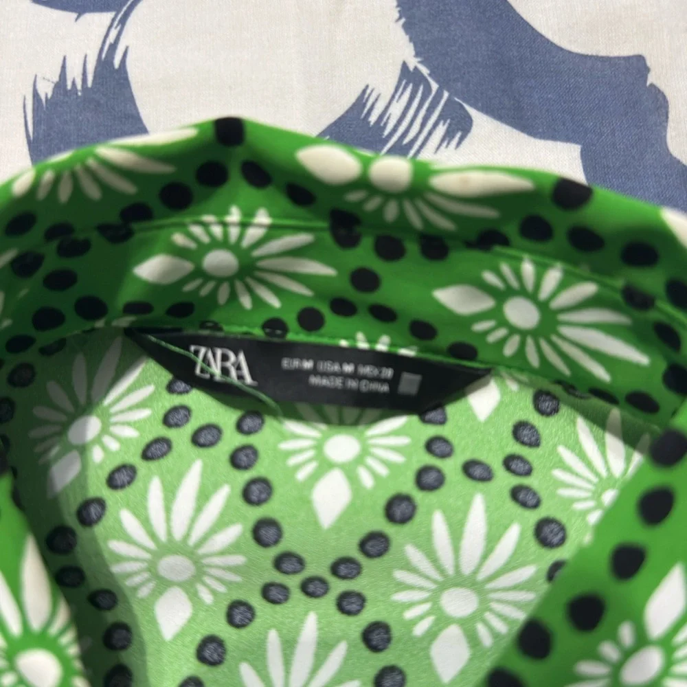 Zara Green Floral Button Down Shirt - Picture 4 of 4